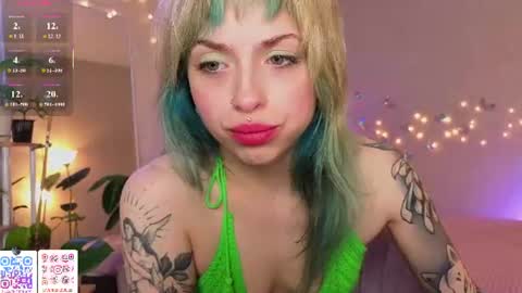 Snapshot of lavenderlav chatting on July 18, 9:35 am Melissa online show from July 18, 9:35 am