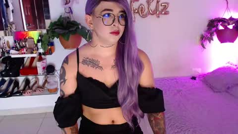 Snapshot of laveneno_ortiz07 chatting on October 23, 11:35 pm Cristina online show from October 23, 11:35 pm