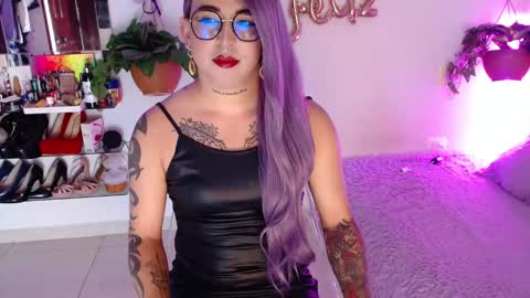 Snapshot of laveneno_ortiz07 chatting on October 26, 11:42 pm Cristina online show from October 26, 11:42 pm