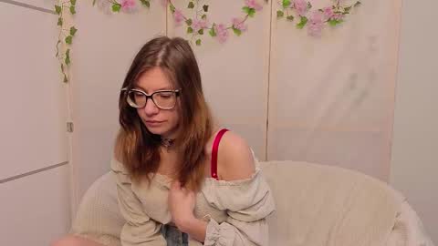 Gloria online show from December 5, 6:33 am