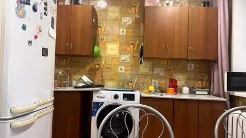 Alice online show from December 18, 5:19 pm