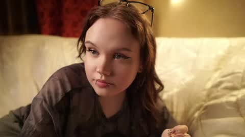 Sara online show from March 13, 3:40 pm