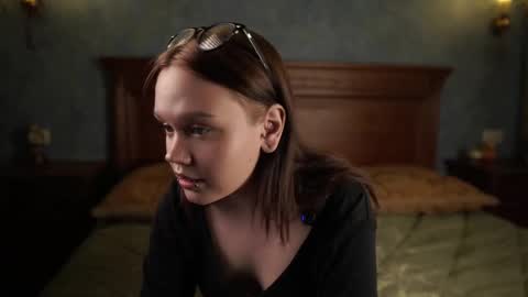 Sara online show from March 18, 2:37 am