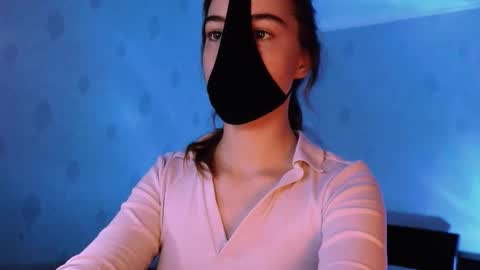 Snapshot of lavinda_lin chatting on October 17, 5:21 am Lavinda online show from October 17, 5:21 am