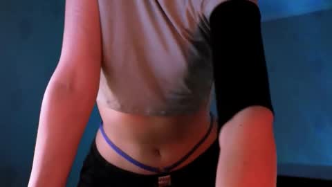 Snapshot of lavinda_lin chatting on October 30, 9:22 am Lavinda online show from October 30, 9:22 am