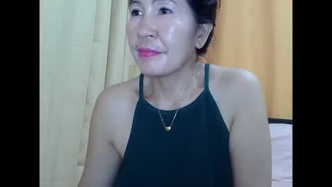 Snapshot of lavine1983 chatting on September 17, 5:36 pm lavine1983 online show from September 17, 5:36 pm