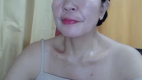lavine1983 online show from July 19, 1:53 am