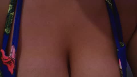 Snapshot of lay_madison chatting on January 31, 1:43 am Lay Madison online show from January 31, 1:43 am