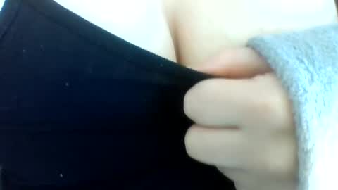 layannalea online show from July 6, 9:39 pm