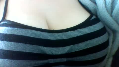 layannalea online show from July 7, 10:14 pm