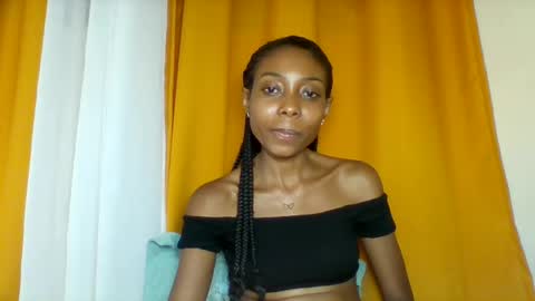 Snapshot of layannek chatting on November 17, 8:03 pm layannek online show from November 17, 8:03 pm