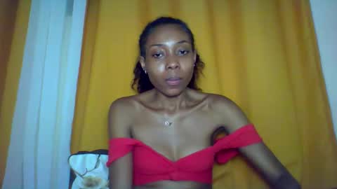 Snapshot of layannek chatting on December 2, 6:14 pm layannek online show from December 2, 6:14 pm