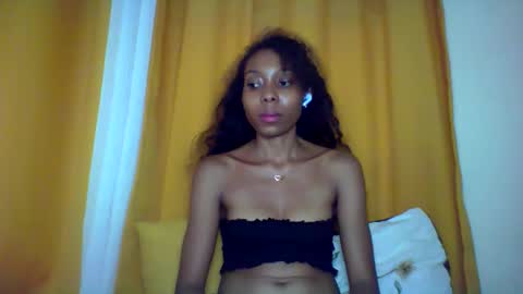 layannek online show from January 5, 5:49 pm