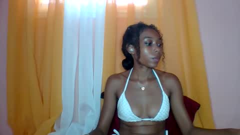 Snapshot of layannek chatting on May 14, 4:30 am layannek online show from May 14, 4:30 am