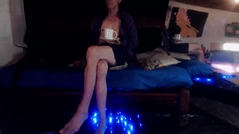 Snapshot of laye19 chatting on September 30, 2:05 am Laye19 online show from September 30, 2:05 am