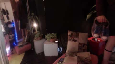 Snapshot of laye19 chatting on October 1, 2:17 am Laye19 online show from October 1, 2:17 am