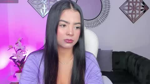 Layla Breezee online show from January 6, 1:04 pm