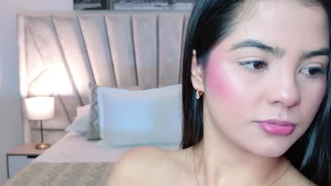 Snapshot of layla_breezee_ chatting on July 13, 11:35 am Layla Breezee online show from July 13, 11:35 am
