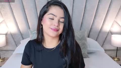 Snapshot of layla_breezee_ chatting on August 3, 12:10 pm Layla Breezee online show from August 3, 12:10 pm
