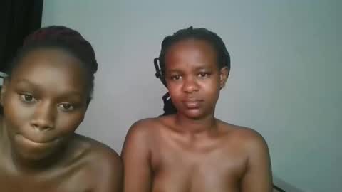 layla_cutiee online show from February 17, 11:55 pm