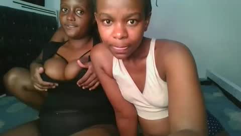 layla_cutiee online show from March 10, 8:14 pm