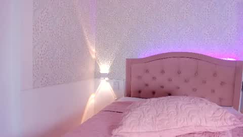 Snapshot of layla_play chatting on June 11, 12:32 am Layla Play online show from June 11, 12:32 am