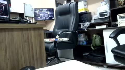 Snapshot of laylabrasil chatting on June 27, 9:42 pm kelly online show from June 27, 9:42 pm