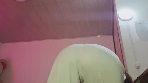 laylafoxy_tay online show from November 5, 4:01 am