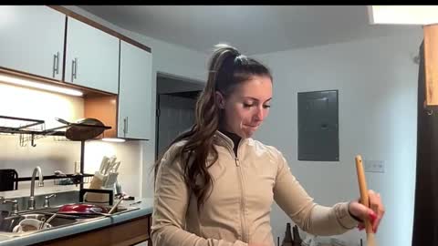 Snapshot of laylahlaylah1 chatting on November 11, 4:07 pm laylahlaylah1 online show from November 11, 4:07 pm