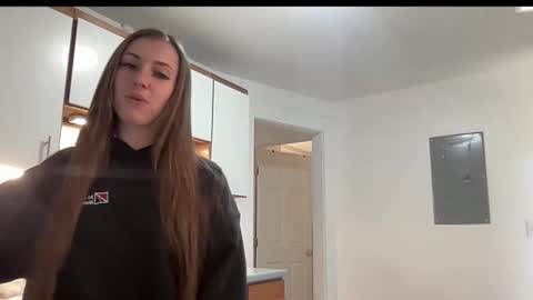 Snapshot of laylahlaylah1 chatting on November 12, 5:46 pm laylahlaylah1 online show from November 12, 5:46 pm