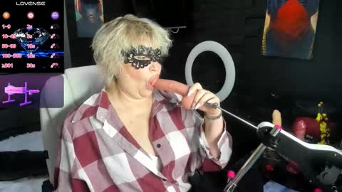 laylalaylamilf online show from February 17, 7:38 am