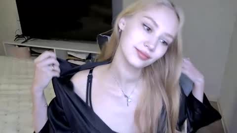 Snapshot of laylapretty001 chatting on May 26, 4:41 am LaylaPretty001 online show from May 26, 4:41 am