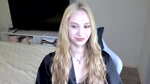 Snapshot of laylapretty001 chatting on May 28, 5:05 am LaylaPretty001 online show from May 28, 5:05 am