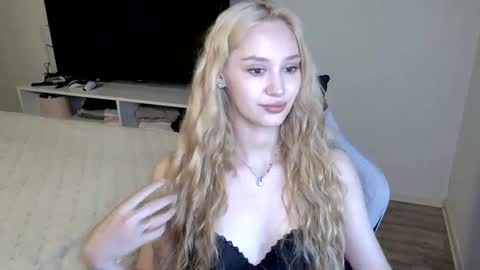 Snapshot of laylapretty001 chatting on July 22, 4:26 am LaylaPretty001 online show from July 22, 4:26 am