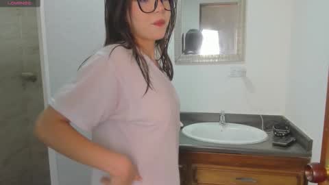 LAYLA online show from October 16, 8:54 pm