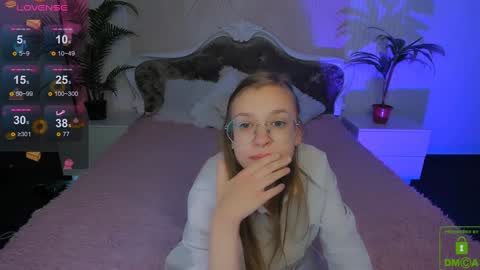 Snapshot of layriantavee chatting on December 28, 9:42 am layriantavee online show from December 28, 9:42 am