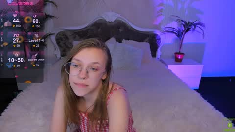 Snapshot of layriantavee chatting on January 9, 2:18 pm layriantavee online show from January 9, 2:18 pm