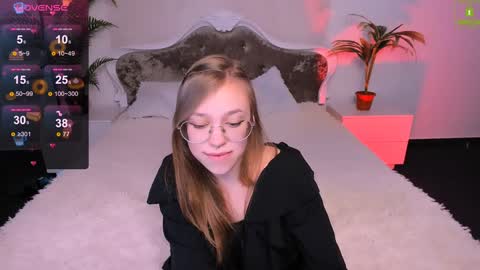 Snapshot of layriantavee chatting on January 15, 10:17 am layriantavee online show from January 15, 10:17 am