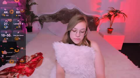 Snapshot of layriantavee chatting on January 31, 2:07 pm layriantavee online show from January 31, 2:07 pm