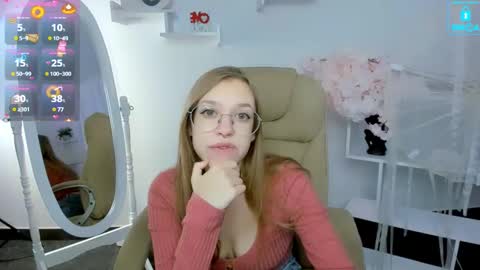 Snapshot of layriantavee chatting on February 3, 6:56 am layriantavee online show from February 3, 6:56 am