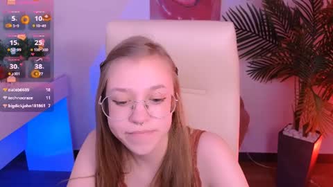 Snapshot of layriantavee chatting on February 5, 9:57 am layriantavee online show from February 5, 9:57 am