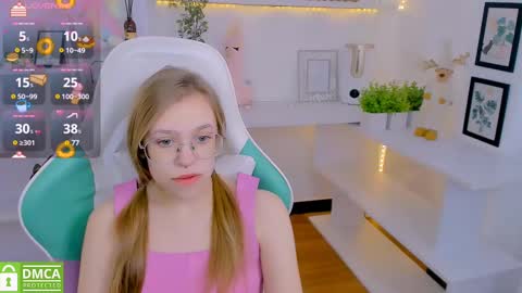 Snapshot of layriantavee chatting on February 10, 6:53 am layriantavee online show from February 10, 6:53 am