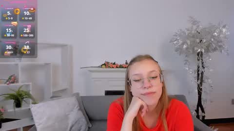 Snapshot of layriantavee chatting on March 9, 10:19 am layriantavee online show from March 9, 10:19 am