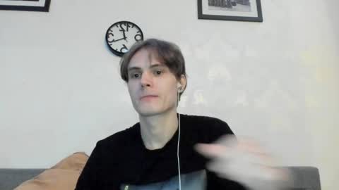 Snapshot of lazaret1k chatting on May 14, 9:21 pm Vladi online show from May 14, 9:21 pm