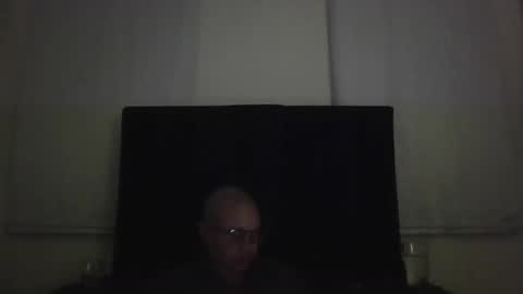 Snapshot of lazy_bad_boy chatting on April 19, 11:29 pm lazy_bad_boy online show from April 19, 11:29 pm