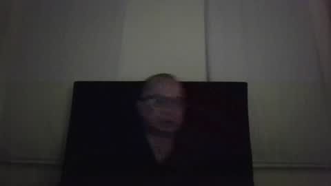 Snapshot of lazy_bad_boy chatting on June 15, 11:40 pm lazy_bad_boy online show from June 15, 11:40 pm