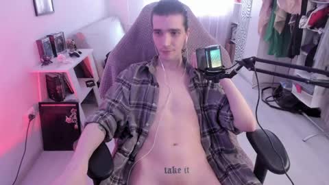 Snapshot of lazy_haze chatting on April 16, 7:31 am Haze aka Slava online show from April 16, 7:31 am