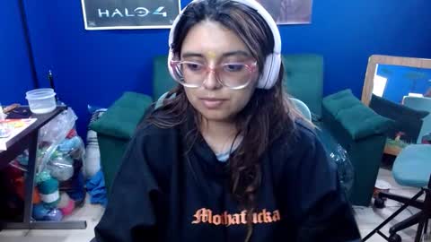 Snapshot of lcherryblossoml chatting on November 12, 11:58 pm lcherryblossoml online show from November 12, 11:58 pm