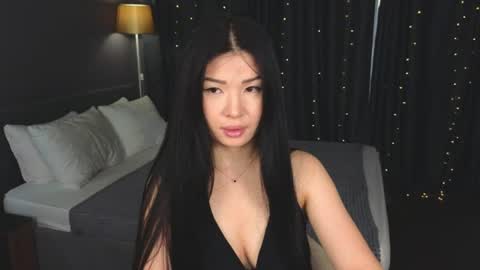 lea_apple online show from June 23, 12:08 am