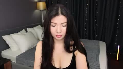 lea_apple online show from July 25, 12:20 am